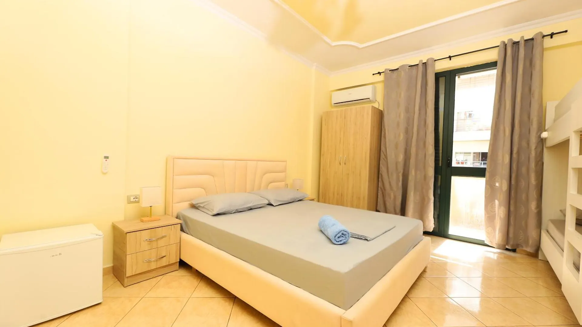 Sunny Side Apartments Vlore