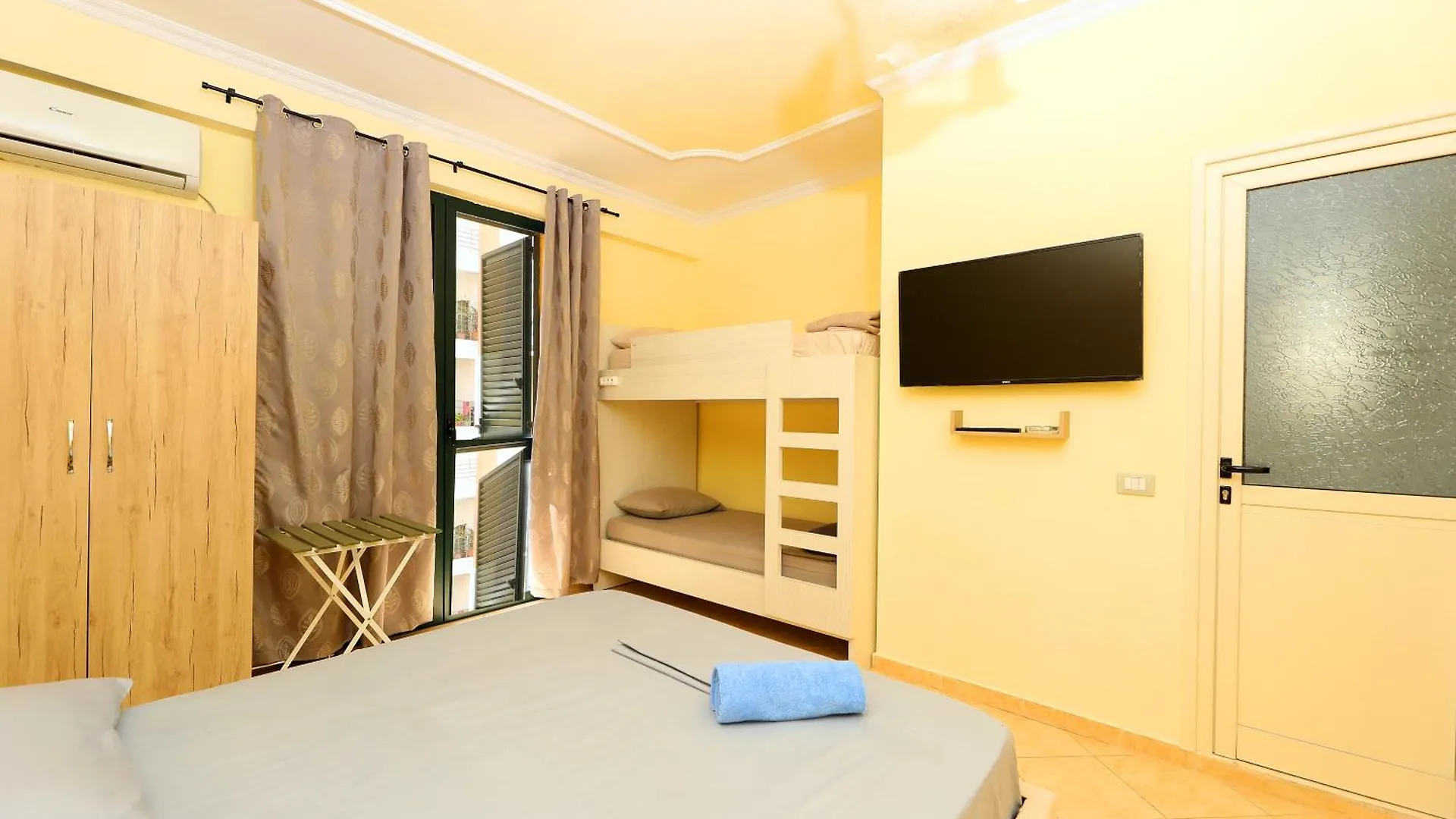 Sunny Side Apartments Vlore