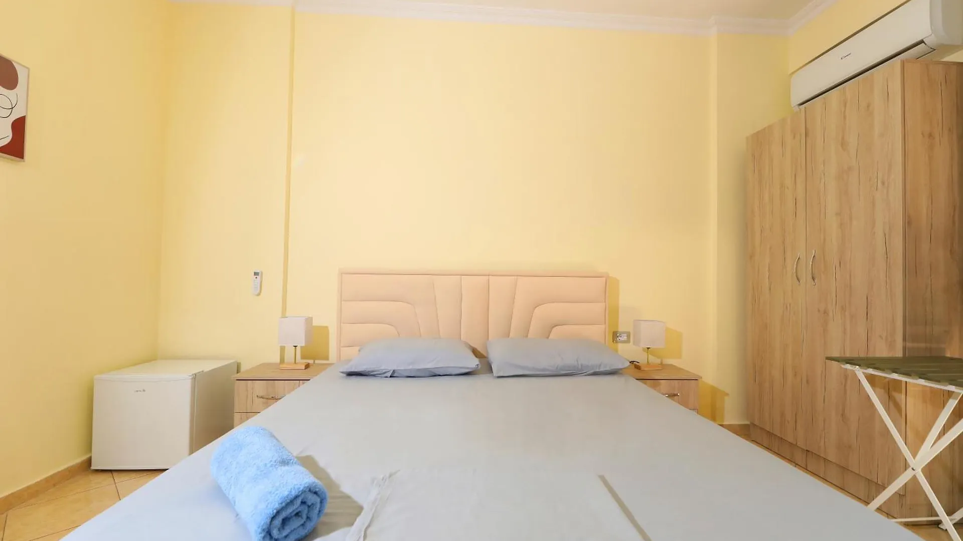 Sunny Side Apartments Vlorë Albania