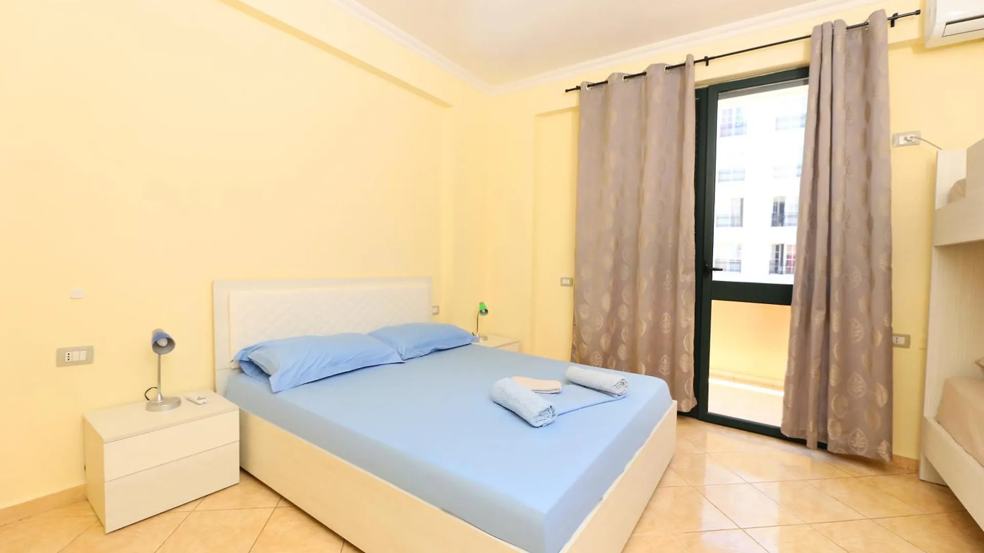 Sunny Side Apartments Vlore