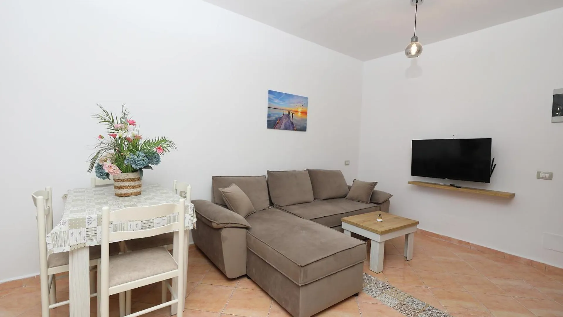 Sunny Side Apartments Vlore 0*,