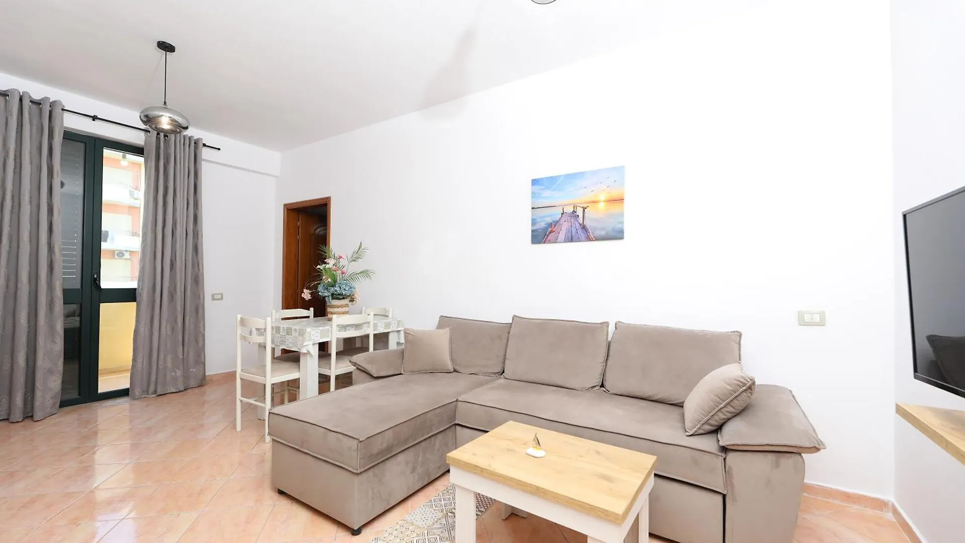 Sunny Side Apartments Vlore