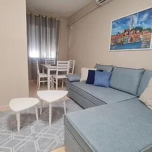 Apartament The Place, Wlora