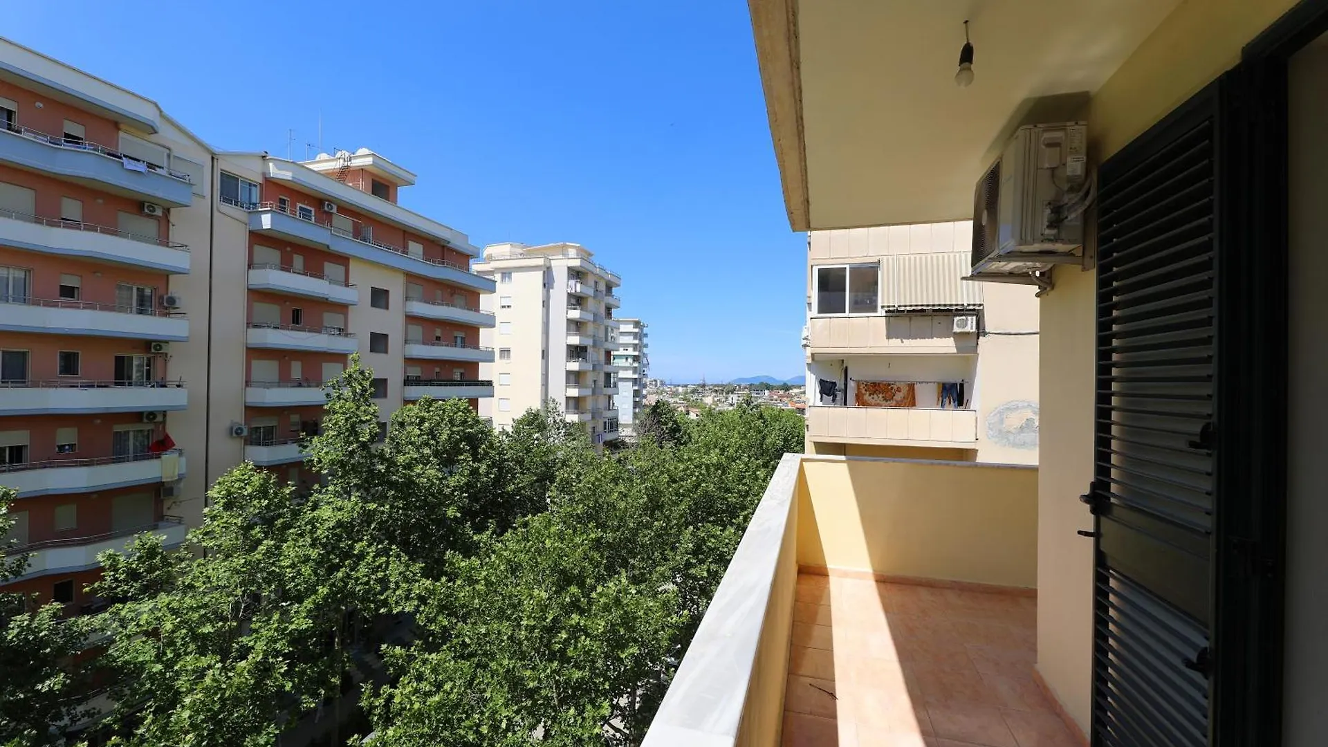 Sunny Side Apartments Vlorë