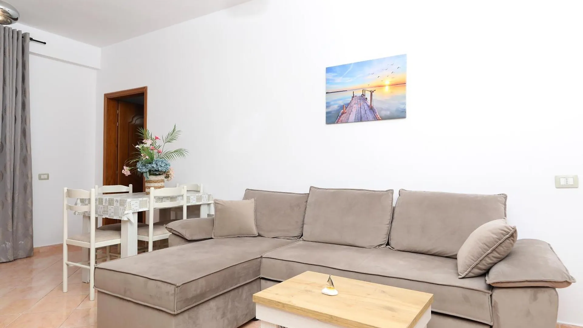 Sunny Side Apartments Vlorë